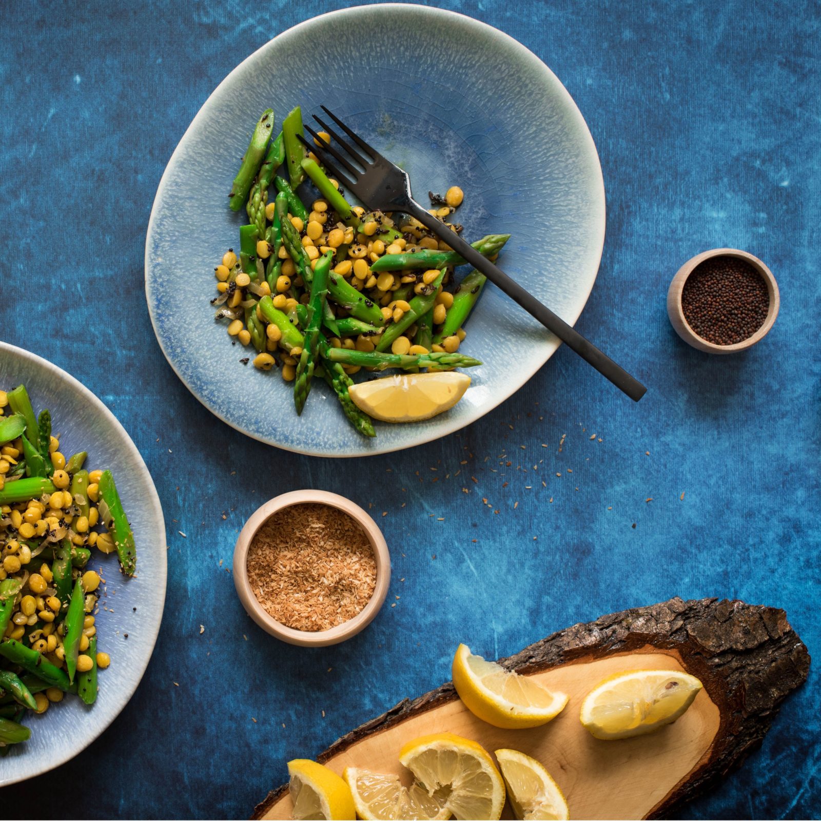 yellow lentils with asparagus
