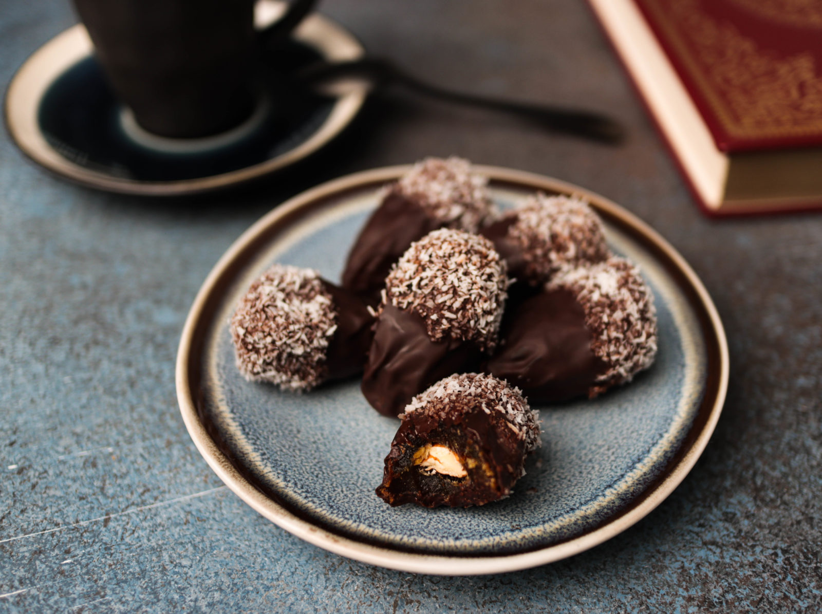 Chocolate covered medjool dates with almond centre