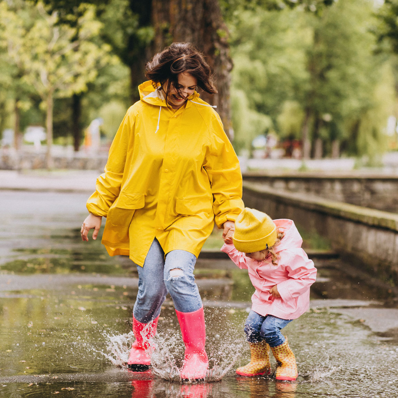 Garder les enfants en bonne santé par temps humide : conseils et astuces