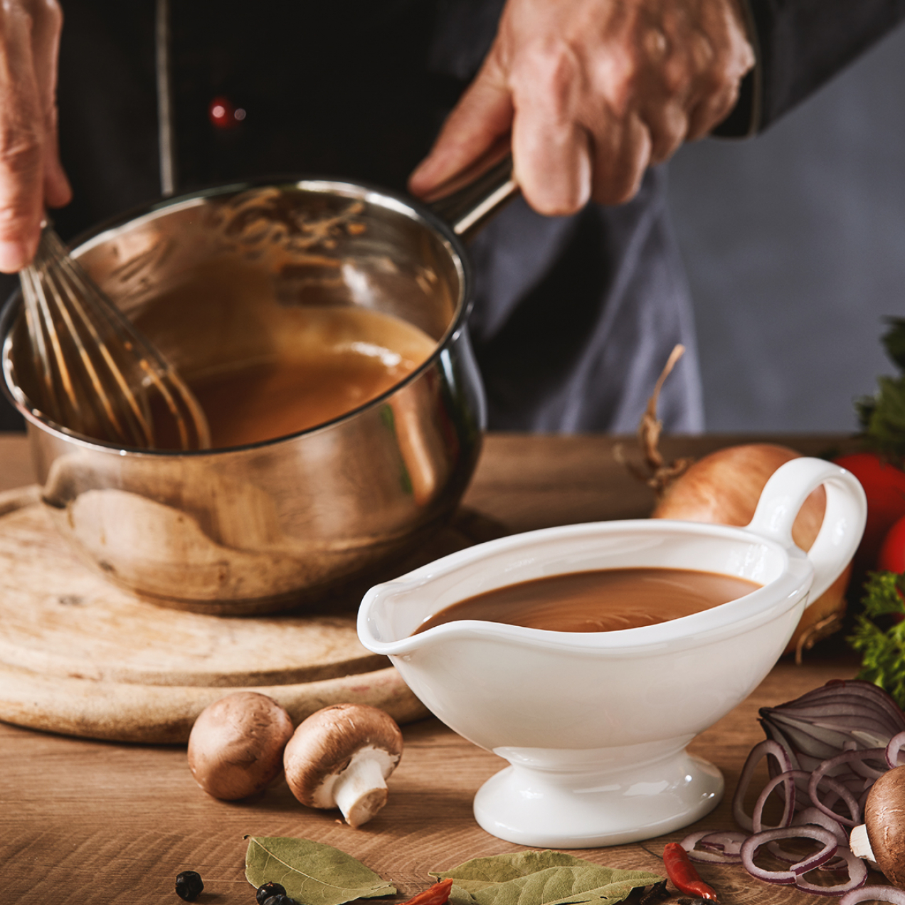 Sauce brune – la touche finale de chaque repas de viande et de volaille rôties